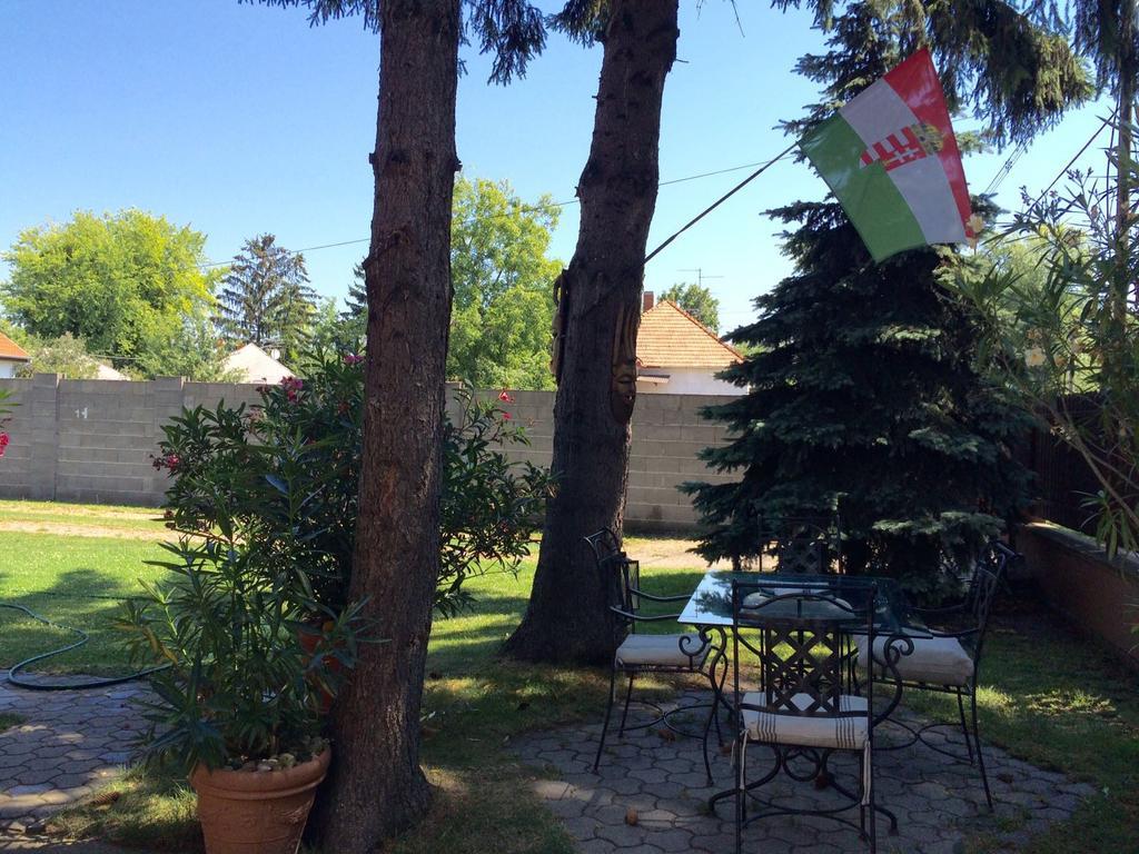 Kocsis Apartman Es Camping Mosonmagyaróvár Eksteriør bilde